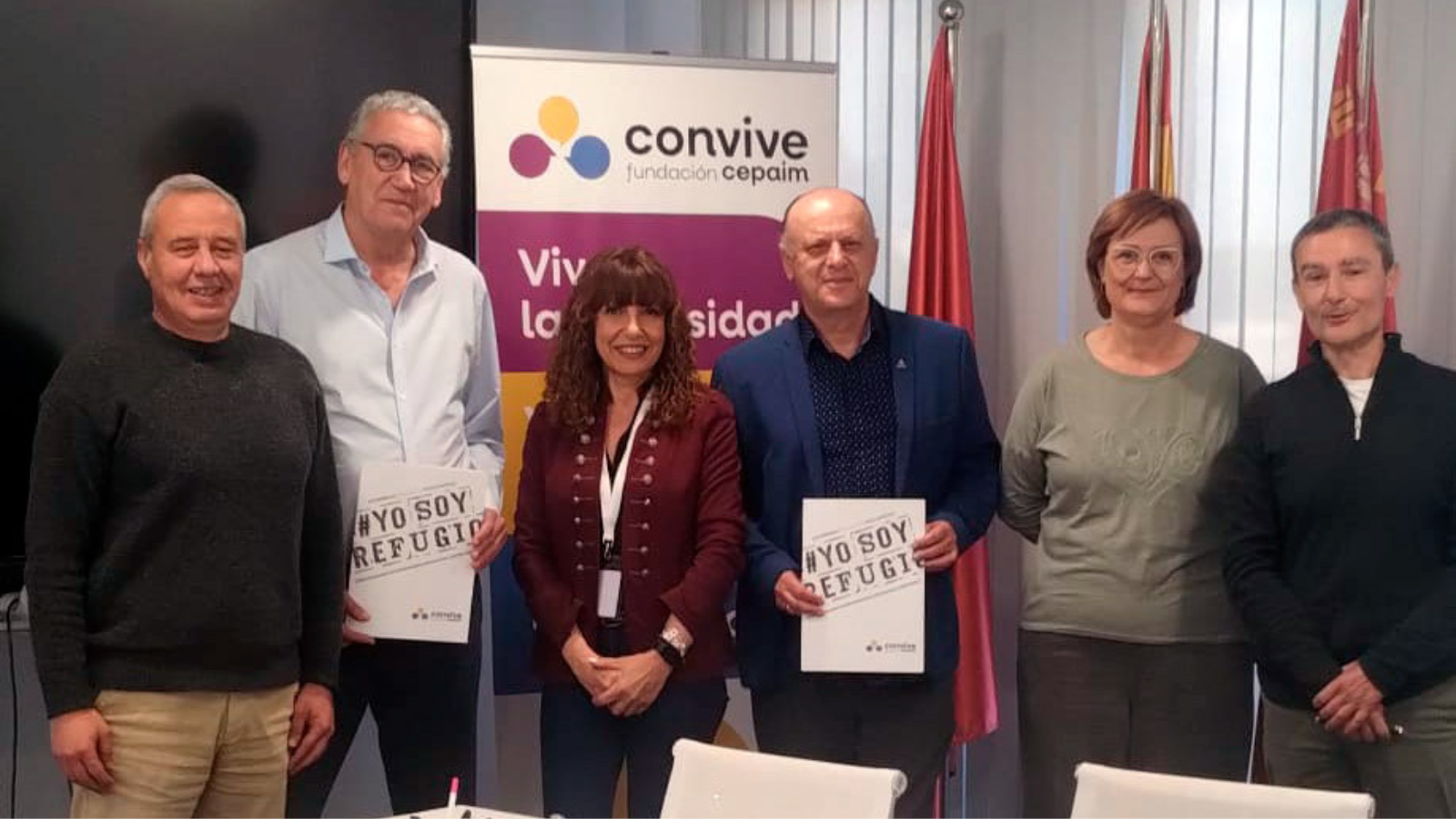 Firma convenio Cirugía Solidaria