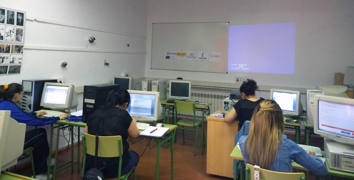 Adelante CiudadReal TalleresMujeres mayojounio2019